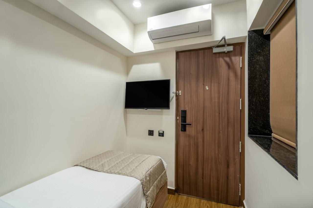 Viera Elite - Jubilee Hills Hotel Haiderabad Buitenkant foto